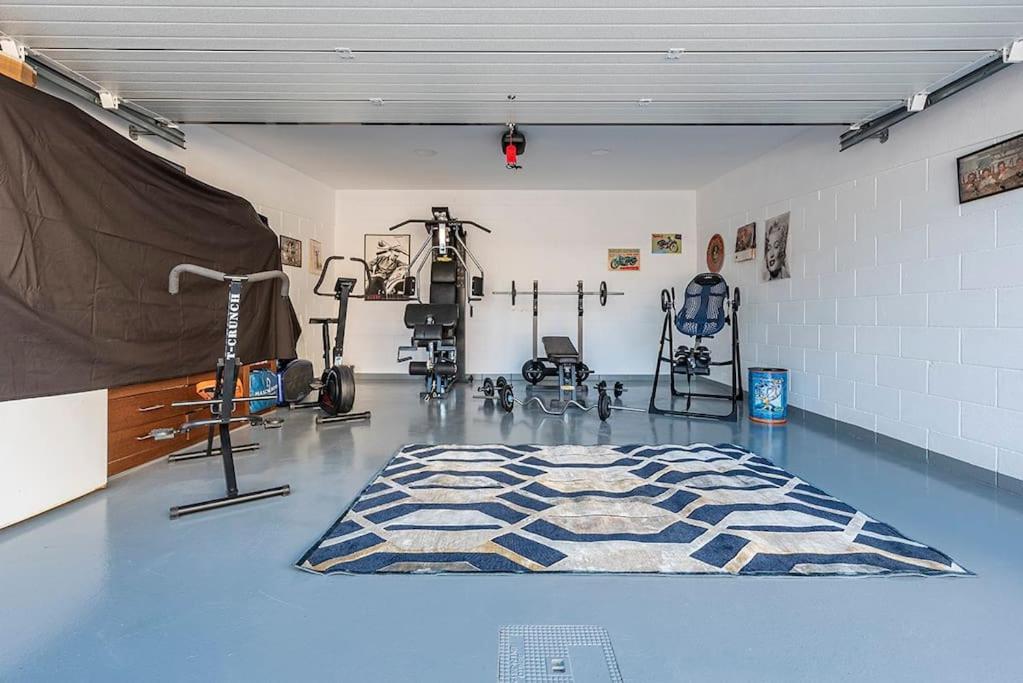 5 Stelle Piscina, Jacuzzi, Wifi - 2 Min Dal Mare Apartment Miami Playa Exterior photo
